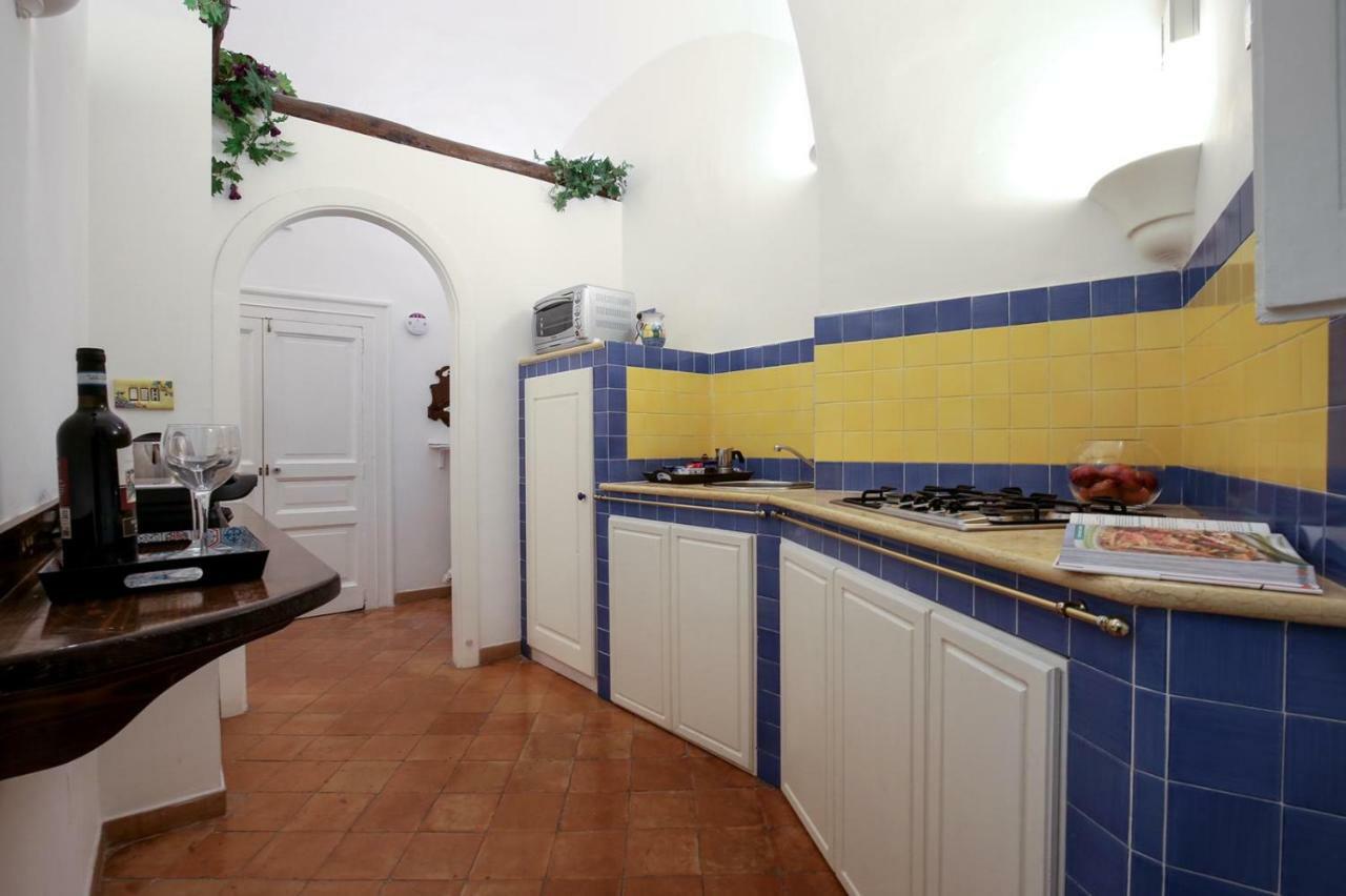 Vicolo 23 House Apartment อัตรานี ภายนอก รูปภาพ